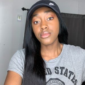 Meet your Posher, Briana